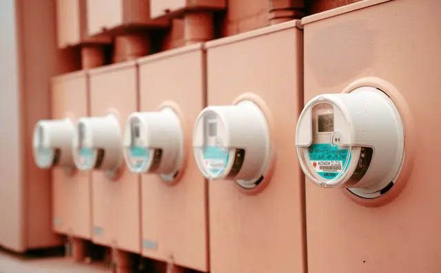 Smart electricity meter installed in a building